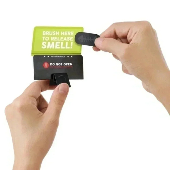 WowWee What's That Smell?The Party Game - Picture 3 of 4